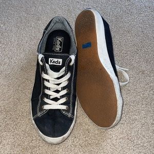 Keds // Black Memory Foam Sneakers